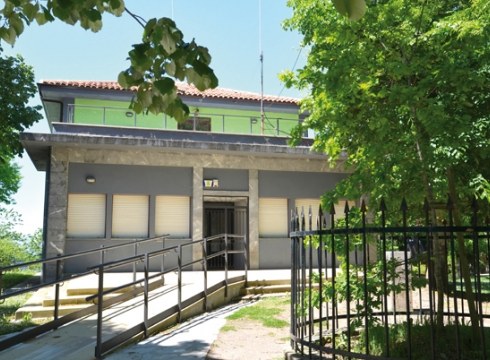 Arrateko aterpetxea berriz zabalik