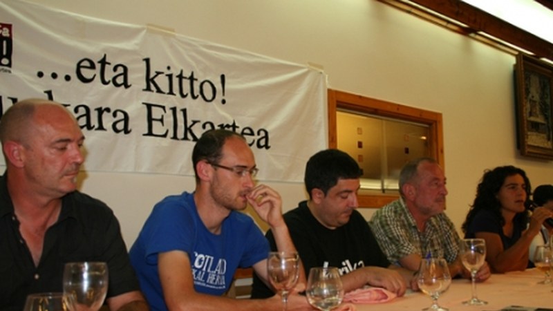 Arrateko bertso afarirako txartelak bazkideentzat salgai ipini dira