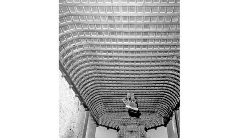 Arrateko elizaren egurrezko ganga, egitura arkitektoniko esanguratsua