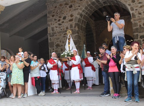 Arrateko jaiak argazkietan laburbilduta