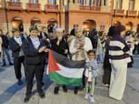 Arratsaldean ere ehundaka eibartar elkartu dira Untzagan, Gernika Palestina herri ekimenak egindako deiari erantzunez