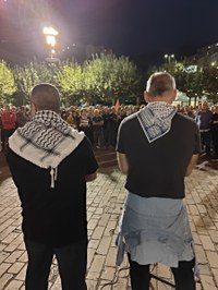 Arratsaldean ere ehundaka eibartar elkartu dira Untzagan, Gernika Palestina herri ekimenak egindako deiari erantzunez