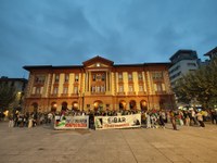 Arratsaldean ere ehundaka eibartar elkartu dira Untzagan, Gernika Palestina herri ekimenak egindako deiari erantzunez