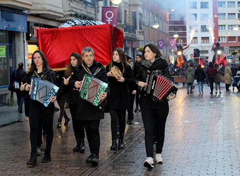 Arratsalderako antolatu duten egitarauarekin agurtuko ditugu aurtengo Aratosteak