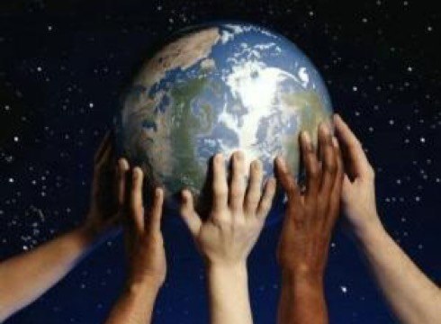 Arrazakeriaren kontrako neurriak hartzea eskatu dute SOS Arrazakeriak eta Zas sareak, Arraza Diskriminazioa Ezabatzeko egunean