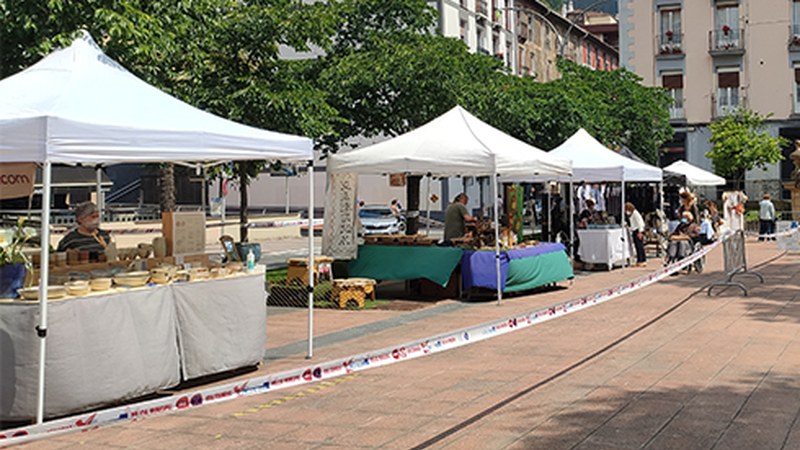 Artisau Azoka egin da gaur goizean Urkizun