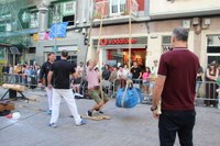 Artisau eta baserritarren azokak bete zuen zapatu goiza