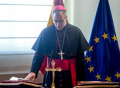 Artzapezpiku militar kargua hartu du Juan Antonio Aznárez eibartarrak