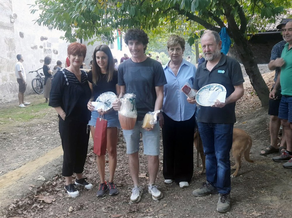 Asier Azkarate bergararra nagusitu da Arrateko Hiru-Txirlo Bola Txapelketan