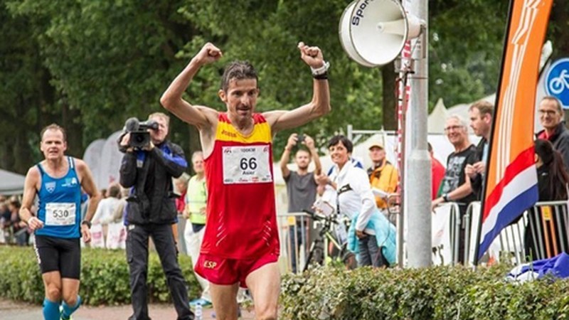 Asier Cuevas atletak 100 kilometroko Mundialean hartuko du parte bihar