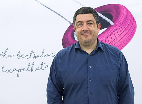 Asier Ibaibarriaga (bertso-epailea): “BEC lekurik aproposena da bertso txapelketaren finalerako”