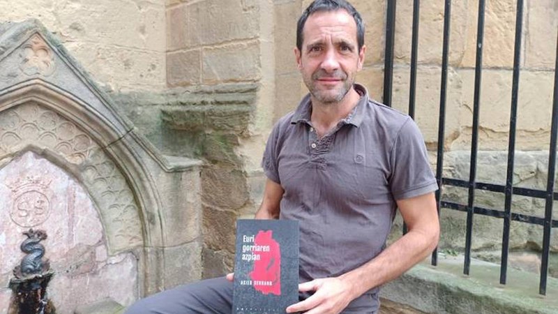 Asier Serrano: “Bere momentuan, liburua sortzea zen garrantzitsua niretzat, horrek asetu ninduen”