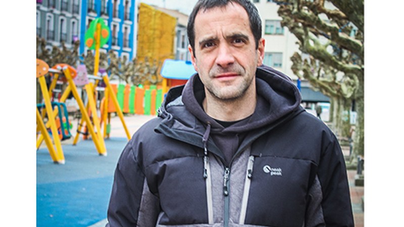 Asier Serrano, Lorelei: “Iraganetik etorritako besarkada handi bat jaso genuen lehen kontzertuan”