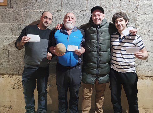 Asola Berriko bolariek topera asmatu zuten zapatuan Markina-Xemeinen