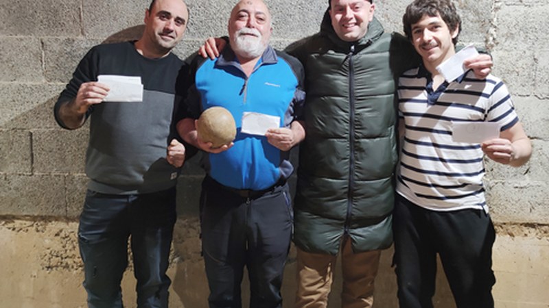 Asola Berriko bolariek topera asmatu zuten zapatuan Markina-Xemeinen