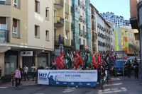 Aspaldiko manifestaziorik handiena egin da gaur eguerdian Eibarren