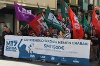 Aspaldiko manifestaziorik handiena egin da gaur eguerdian Eibarren