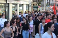 Aspaldiko manifestaziorik handiena egin da gaur eguerdian Eibarren