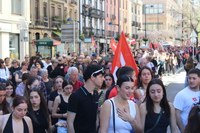 Aspaldiko manifestaziorik handiena egin da gaur eguerdian Eibarren