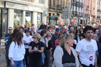 Aspaldiko manifestaziorik handiena egin da gaur eguerdian Eibarren