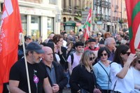 Aspaldiko manifestaziorik handiena egin da gaur eguerdian Eibarren