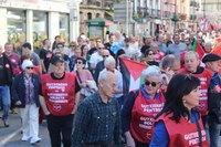 Aspaldiko manifestaziorik handiena egin da gaur eguerdian Eibarren