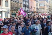 Aspaldiko manifestaziorik handiena egin da gaur eguerdian Eibarren