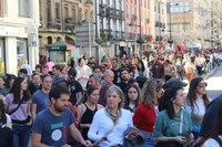 Aspaldiko manifestaziorik handiena egin da gaur eguerdian Eibarren