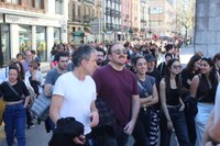 Aspaldiko manifestaziorik handiena egin da gaur eguerdian Eibarren