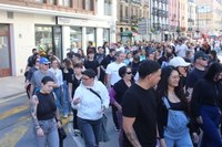 Aspaldiko manifestaziorik handiena egin da gaur eguerdian Eibarren