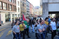 Aspaldiko manifestaziorik handiena egin da gaur eguerdian Eibarren