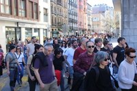 Aspaldiko manifestaziorik handiena egin da gaur eguerdian Eibarren
