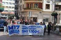 Aspaldiko manifestaziorik handiena egin da gaur eguerdian Eibarren