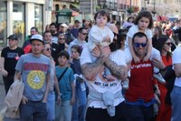 Aspaldiko manifestaziorik handiena egin da gaur eguerdian Eibarren