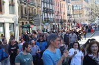 Aspaldiko manifestaziorik handiena egin da gaur eguerdian Eibarren