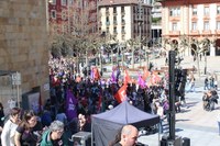 Aspaldiko manifestaziorik handiena egin da gaur eguerdian Eibarren