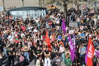 Aspaldiko manifestaziorik handiena egin da gaur eguerdian Eibarren