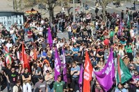 Aspaldiko manifestaziorik handiena egin da gaur eguerdian Eibarren