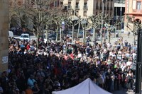 Aspaldiko manifestaziorik handiena egin da gaur eguerdian Eibarren