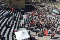 Aspaldiko manifestaziorik handiena egin da gaur eguerdian Eibarren