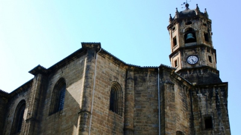 Aste Santuko ospakizunak San Andresen eta Azitainen