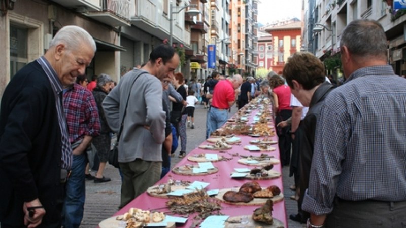 Asteburu mikologikoa Deporren eskutik