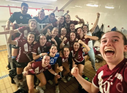 Asteburu oparoa izan zen Mecalbe Eibar Eskubaloiko senior mailako lehen talde bientzat