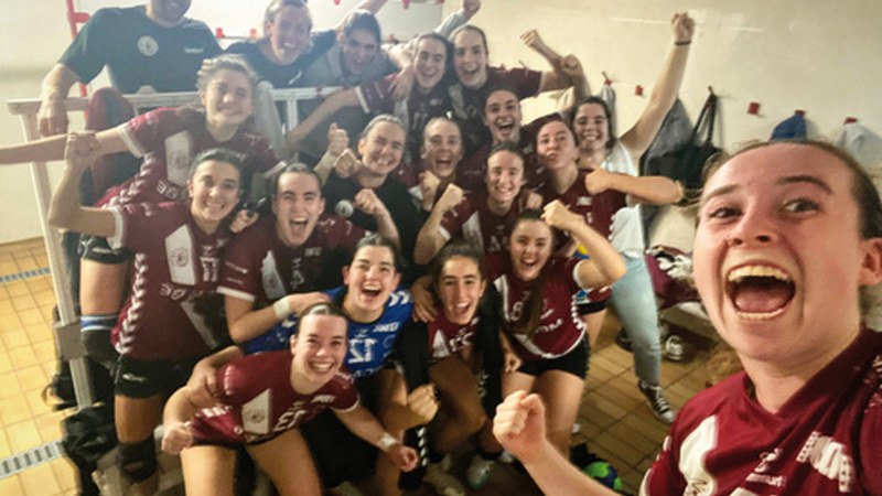 Asteburu oparoa izan zen Mecalbe Eibar Eskubaloiko senior mailako lehen talde bientzat