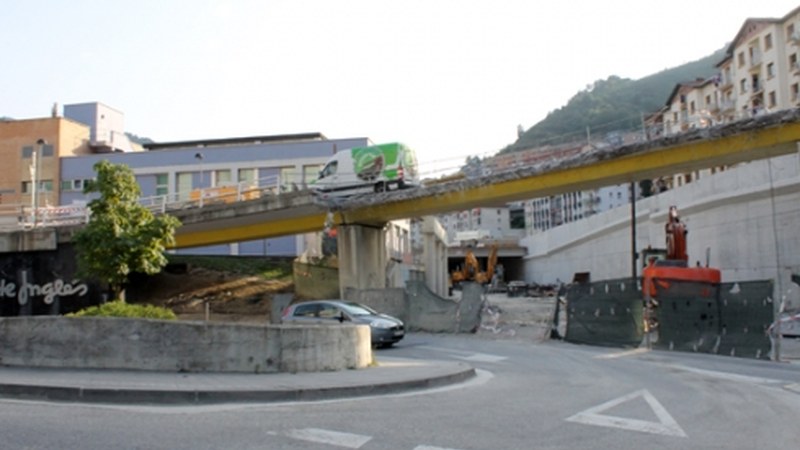 Asteburuan ez dira peatonalizatuko Untzaga eta Calbeton