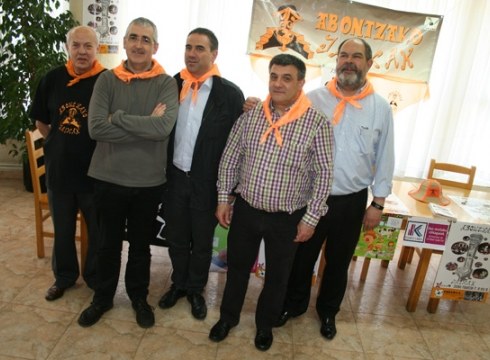 Asteburuan ospatuko diren Abontzako jaiak aurkeztu dituzte