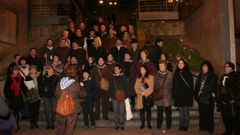 Asteburuan Santa Ageda batzen