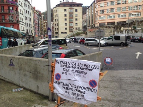 Asteroko azoka eguenean izango da