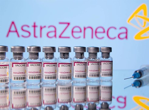 AstraZeneca txertoa bertan behera utzi dute Espainiak, Frantziak eta Alemaniak