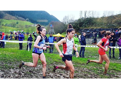 Atleta eibartarrak Mugertza krosaren 75. urteurrenean